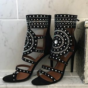 Cape Robbin Black Strapped Stiletto Heel